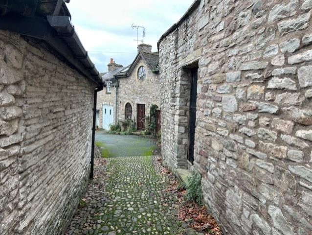Property photo 2 of 10 External View