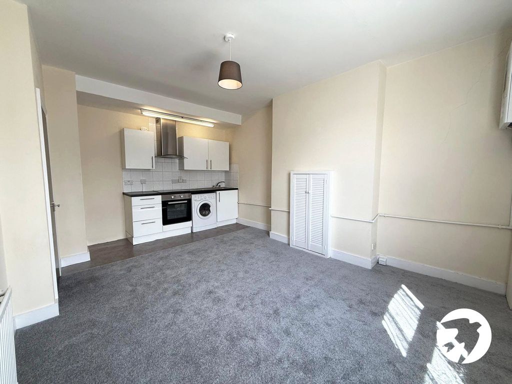 Property photo 2 of 9 Picture 2