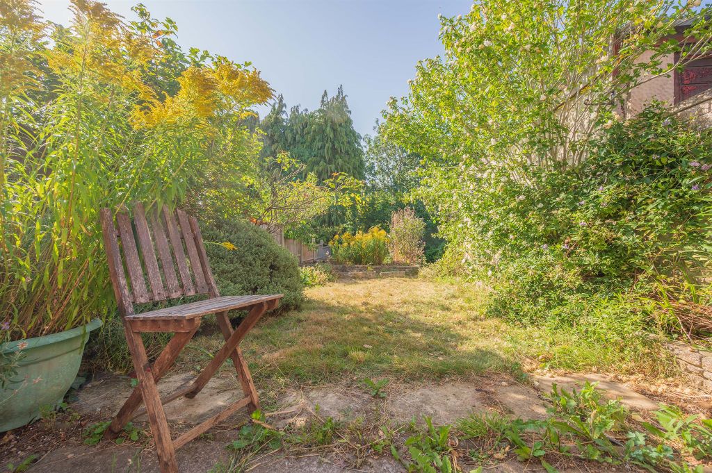 Property photo 2 of 9