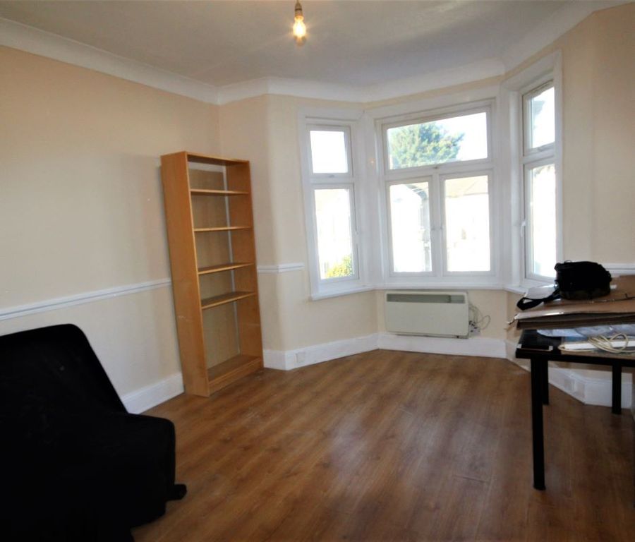 Property photo 2 of 8
