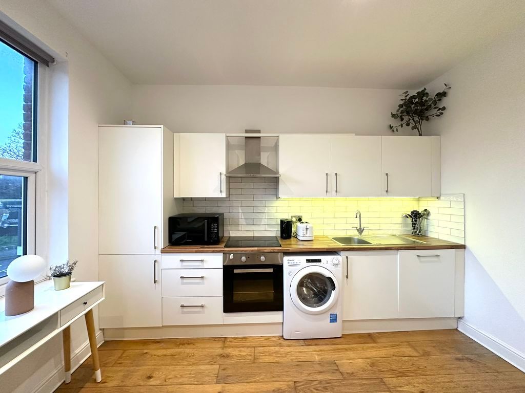 Property photo 2 of 4 Photo 9