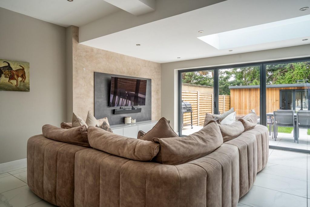 Property photo 2 of 23 Qg-19.Jpg