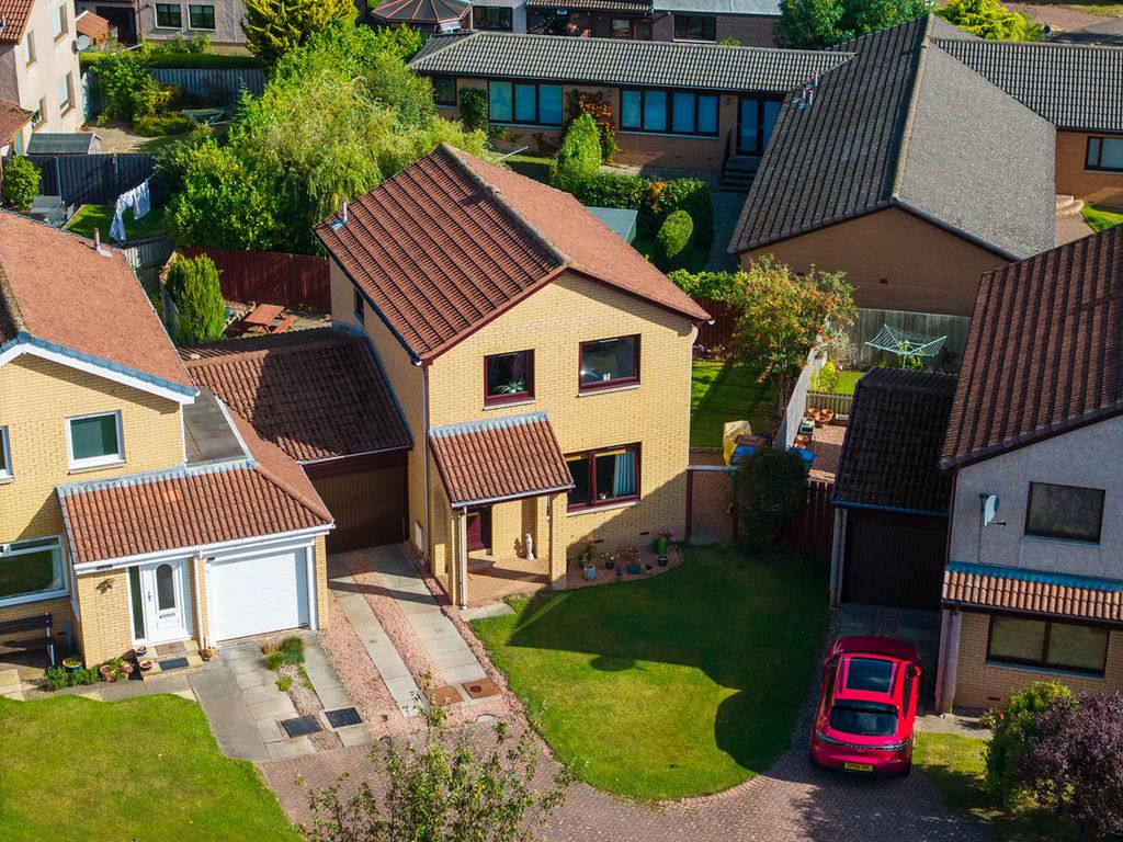 Property photo 2 of 38