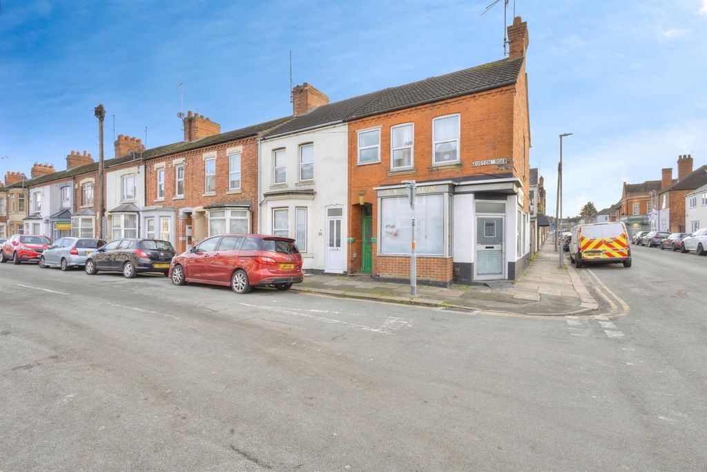 Property photo 1 of 11