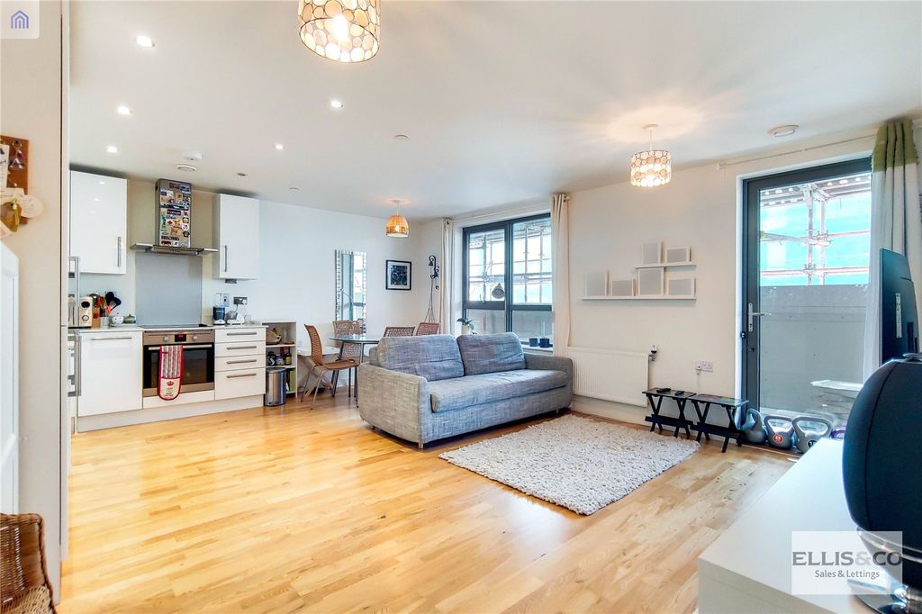 Property photo 1 of 11 Picture No. 04