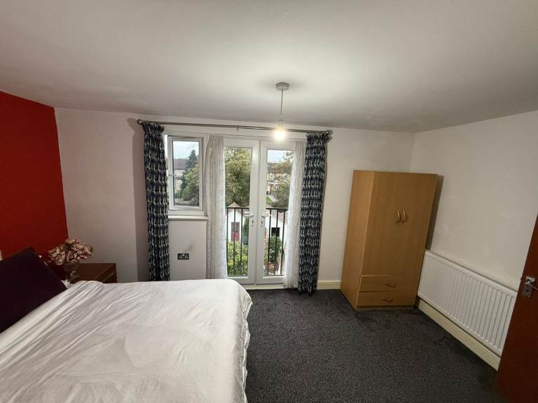 Property photo 2 of 3