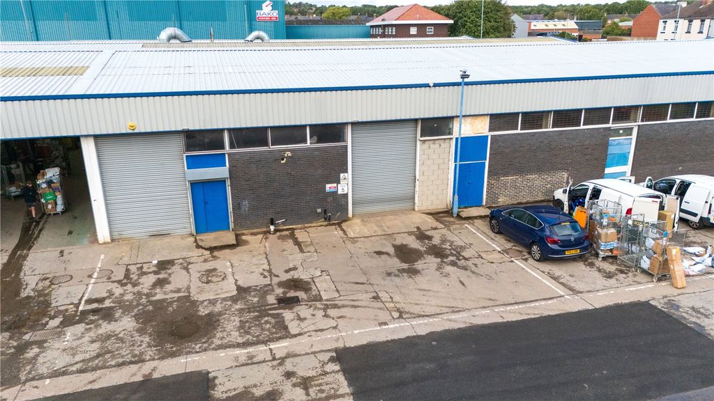 Property photo 1 of 5 Picture No. 05