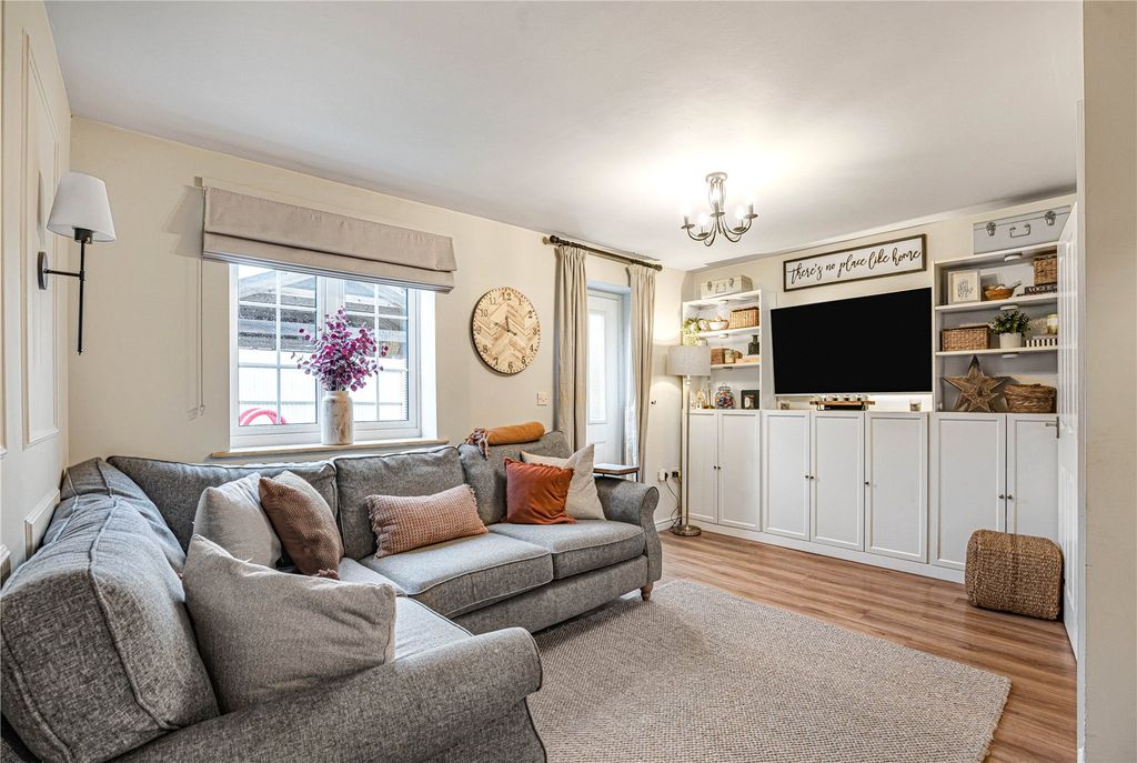 Property photo 3 of 24 Picture No. 27