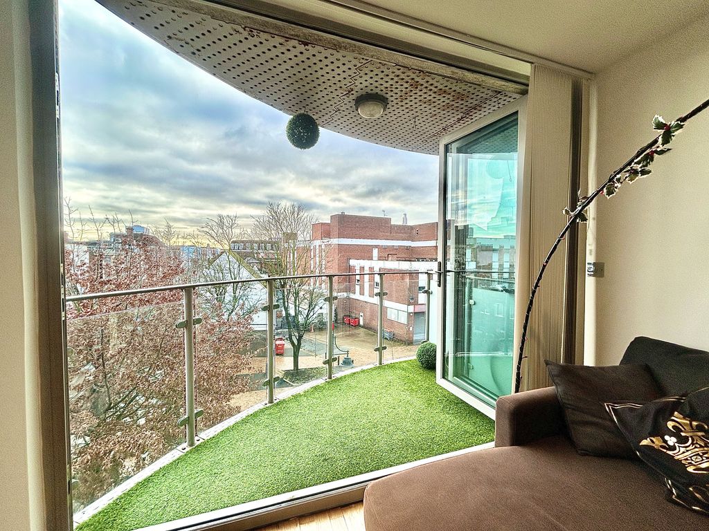 Property photo 3 of 12