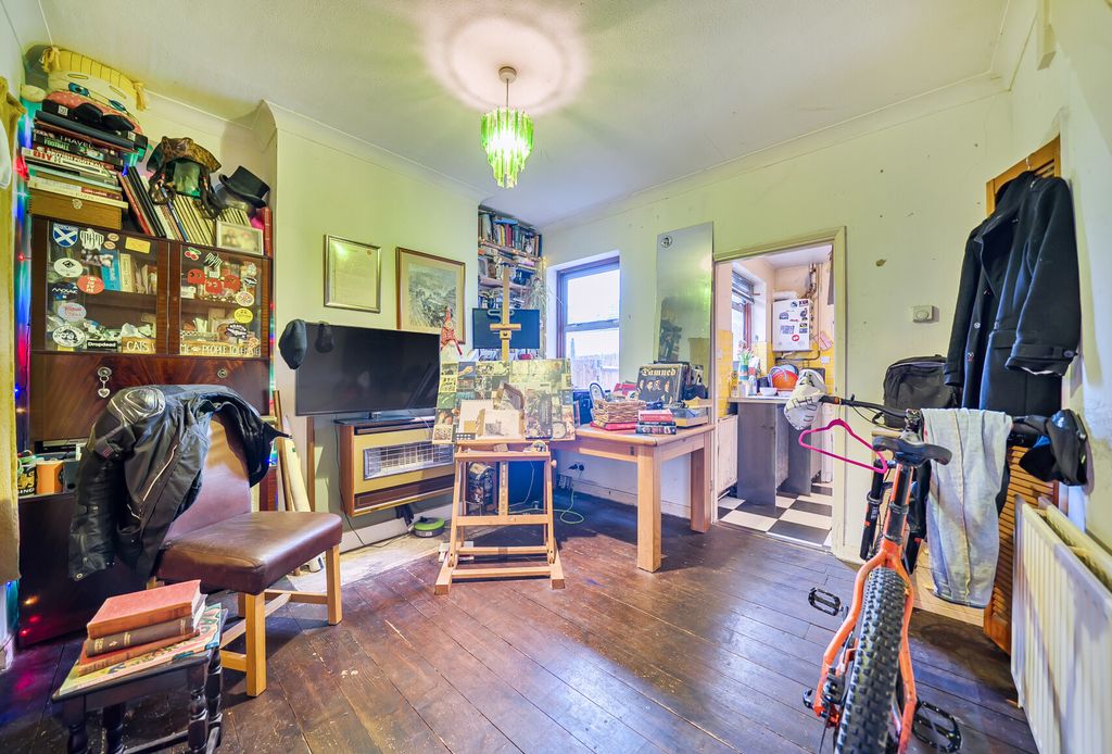 Property photo 3 of 10 1408154-7-6986632...