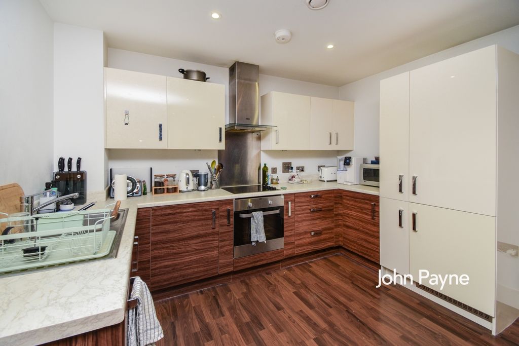 Property photo 2 of 7 Kitchen