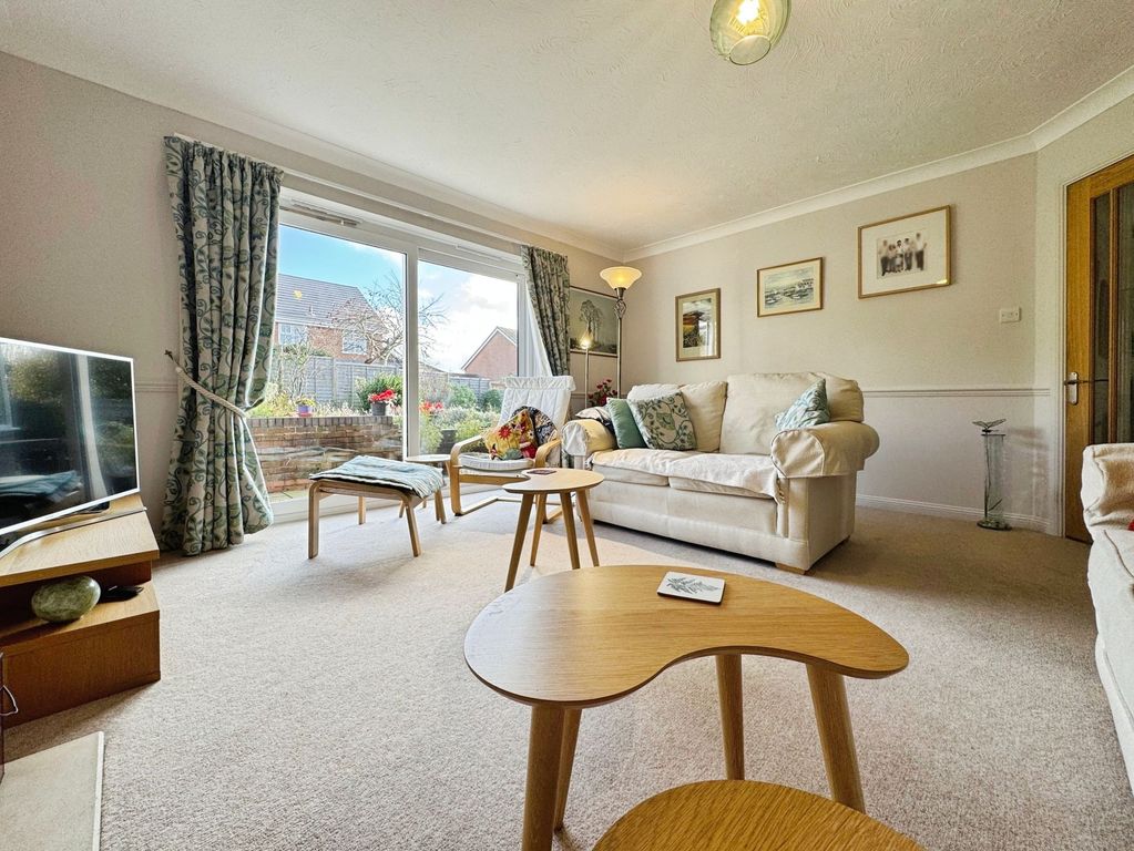 Property photo 2 of 17