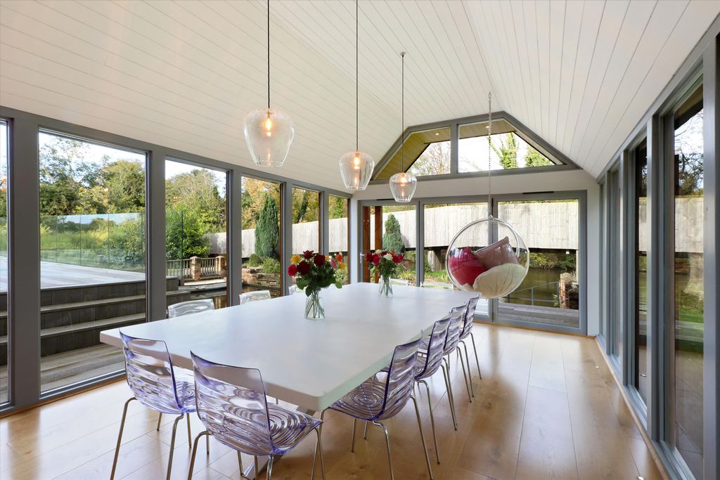 Property photo 3 of 29 Image