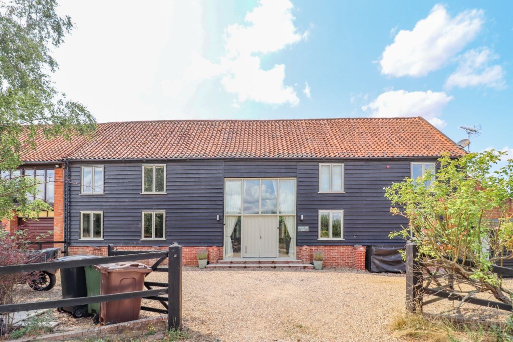 Property photo 2 of 33 4286833