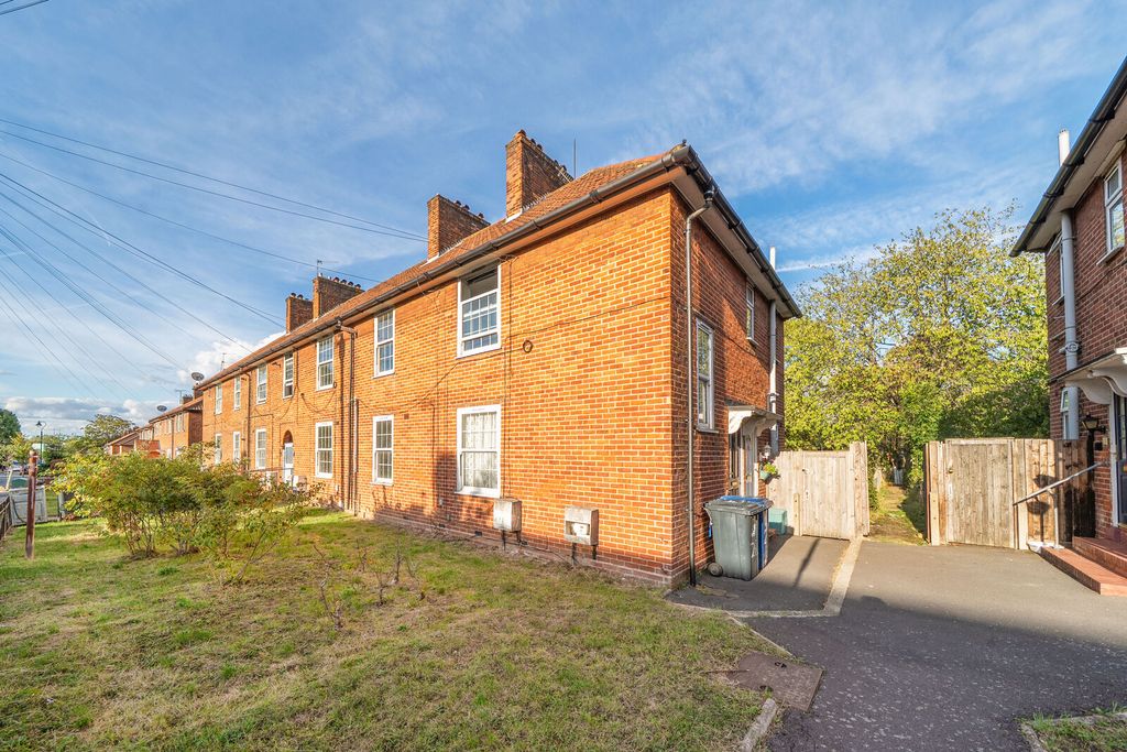 Property photo 3 of 14