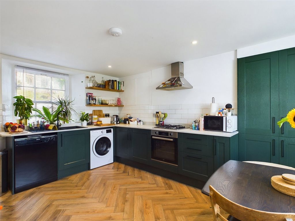 Property photo 3 of 12 Picture No. 05