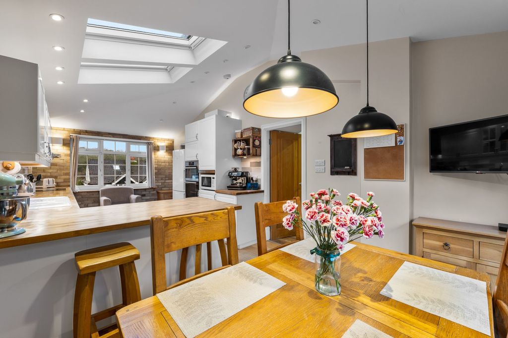 Property photo 2 of 41 Kitchen Diner