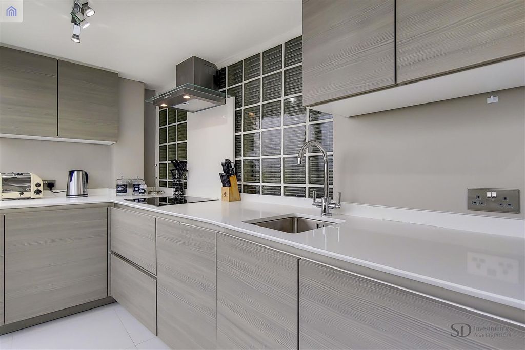 Property photo 3 of 16 2_Kitchen-2.Jpg