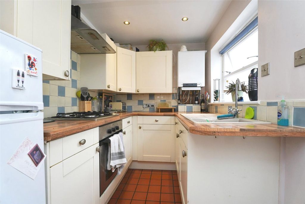 Property photo 3 of 13 Kitchen