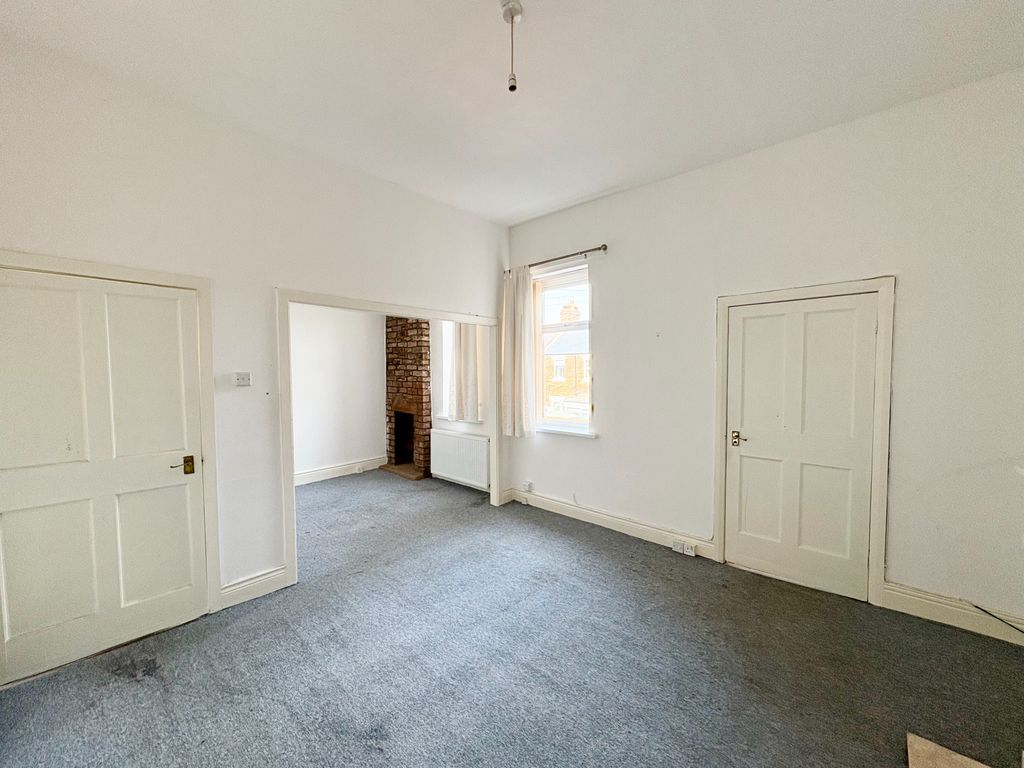 Property photo 3 of 8
