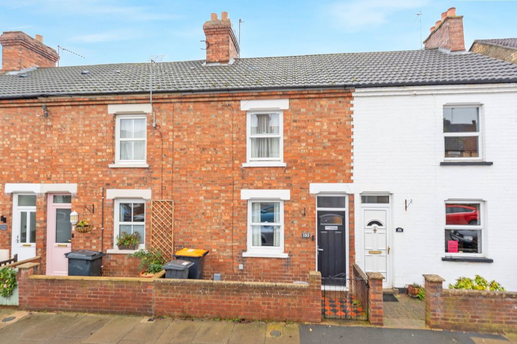 Property photo 2 of 16