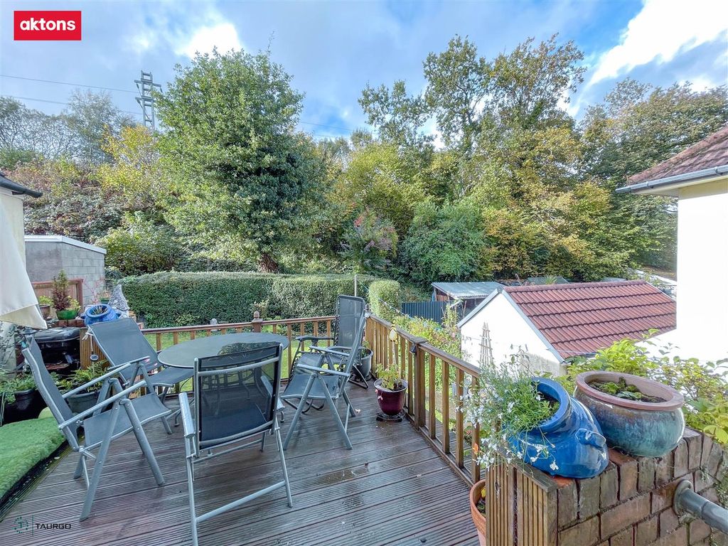 Property photo 3 of 21 Img_3579 Copy.Jpg