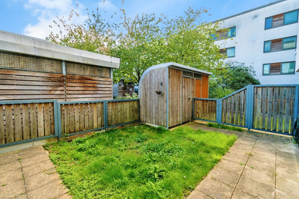 Property photo 2 of 14 Photo