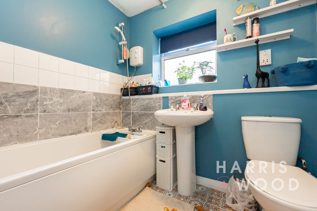 Property photo 2 of 13 3971404