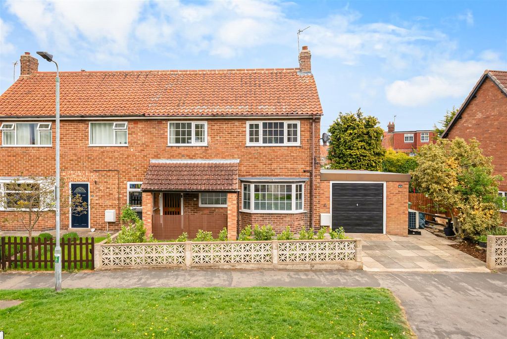 Property photo 1 of 22