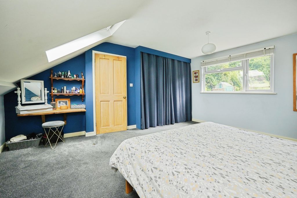 Property photo 3 of 35 Pbox-Img.Jpg