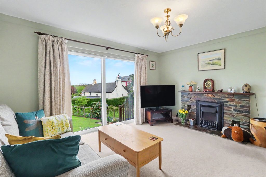 Property photo 2 of 25 2 - Picture No. 17