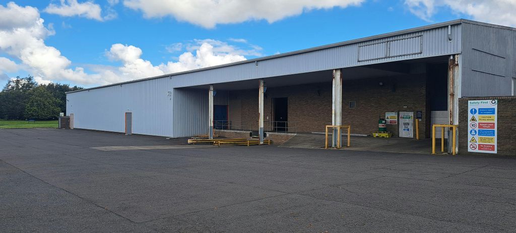 Property photo 1 of 4 External Side Elevation.Jpg