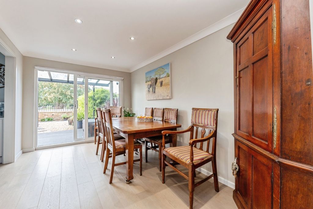 Property photo 3 of 15 Photo