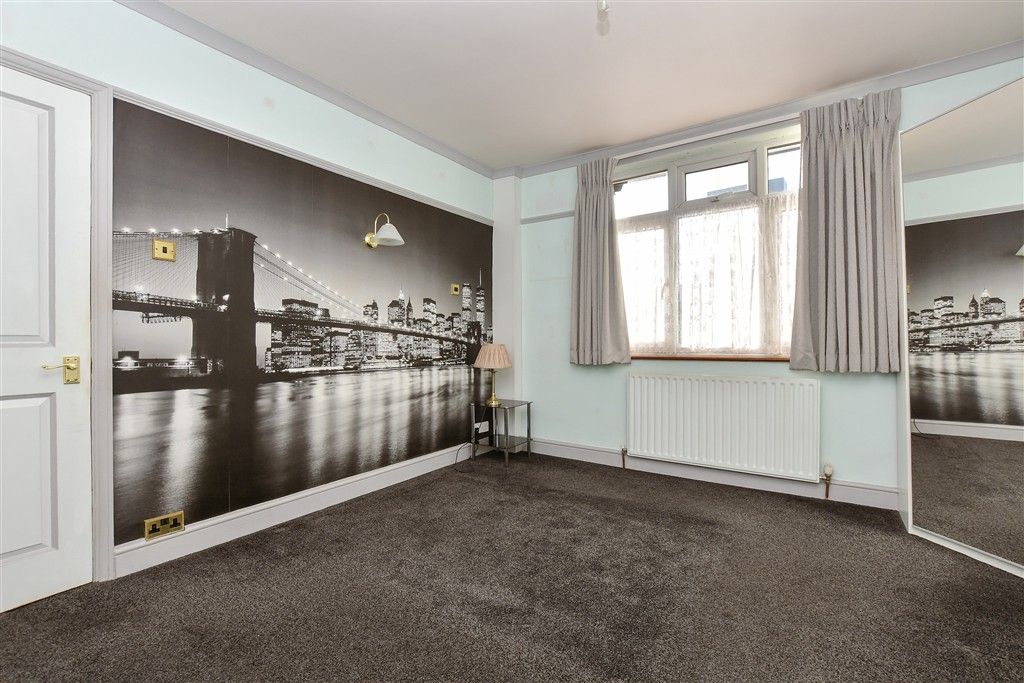 Property photo 3 of 14 Bedroom 2