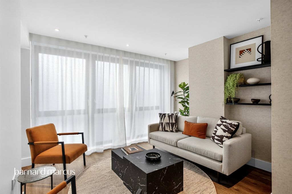 Property photo 1 of 19