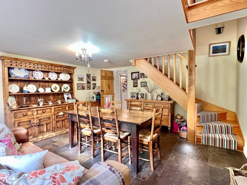Property photo 3 of 29 Photo 8
