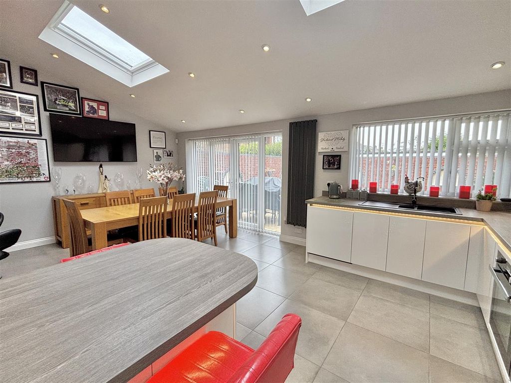 Property photo 3 of 20 Img_8392.Jpg