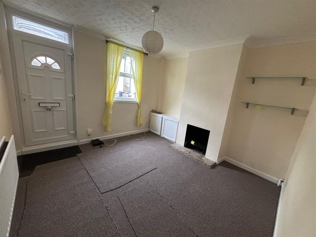 Property photo 2 of 12 Thumbnail_Img_6501.Jpg