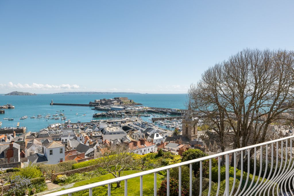 Additional image 18 of 4 bed detached house for saleClifton, St. Peter Port, Guernsey GY1