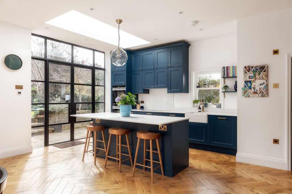 Property photo 2 of 30