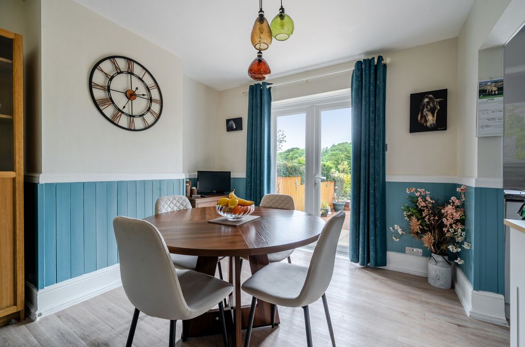 Property photo 3 of 24 1463254-19-6A0Ddf...