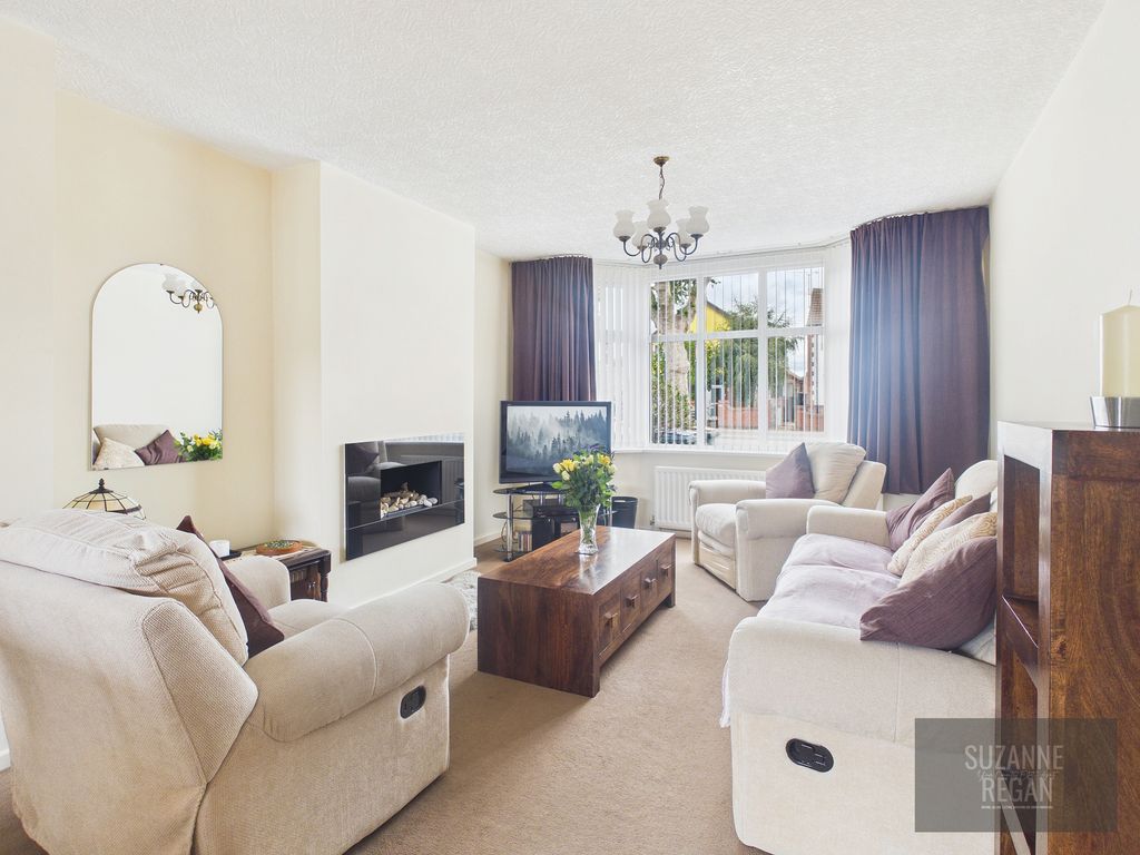 Property photo 3 of 19 Cam05192G0-Pr0365-Still003