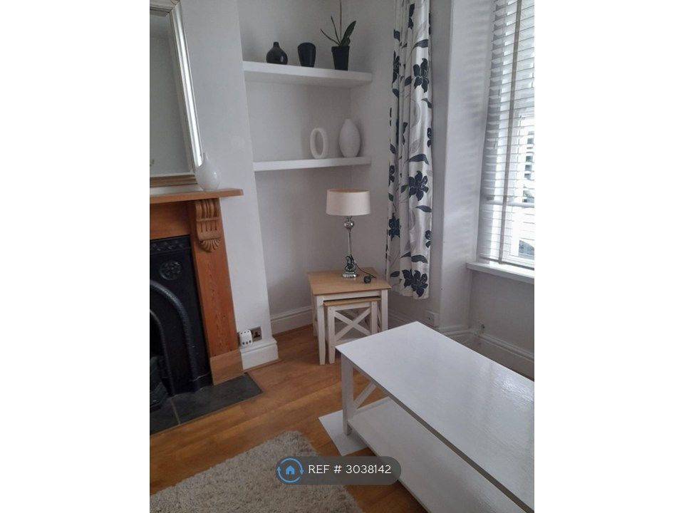Property photo 2 of 6