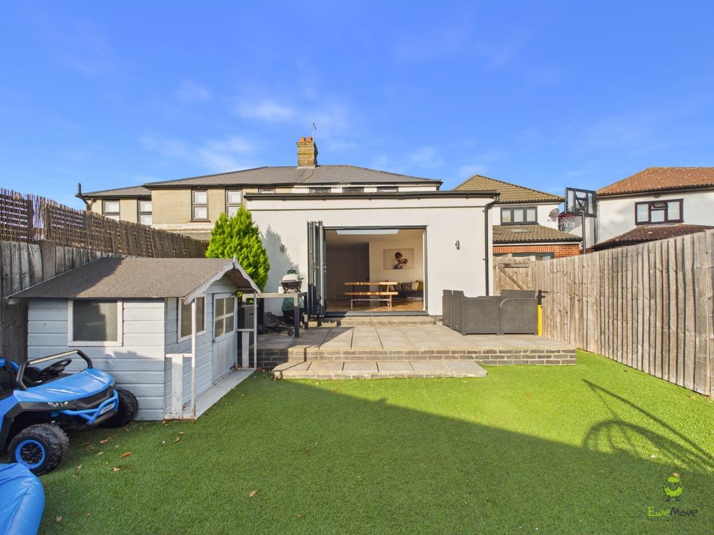 Property photo 2 of 16 Presented By Clinton At Ewemove Bexleyheath And Da