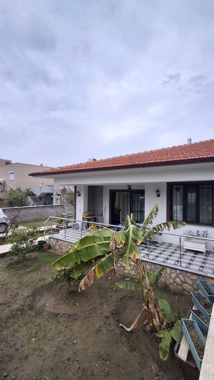 Property photo 1 of 28