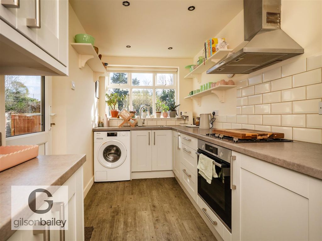 Property photo 2 of 34 62Vincentroad-22.Jpg