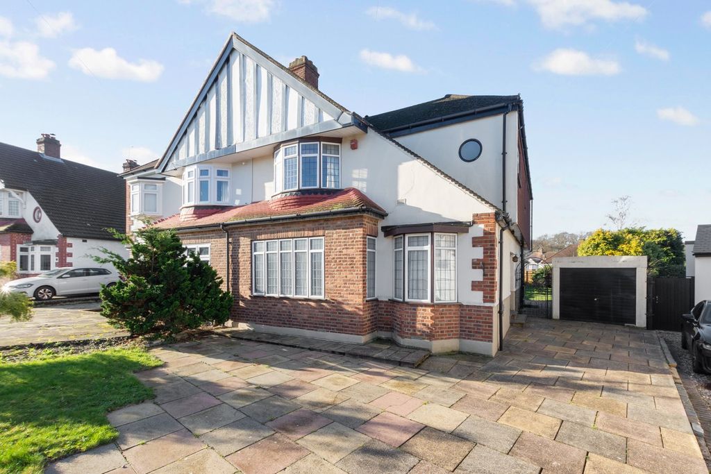 Property photo 1 of 18