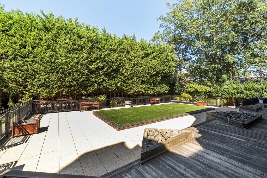 Property photo 2 of 17 5-6A7c56Dac96c1-1...