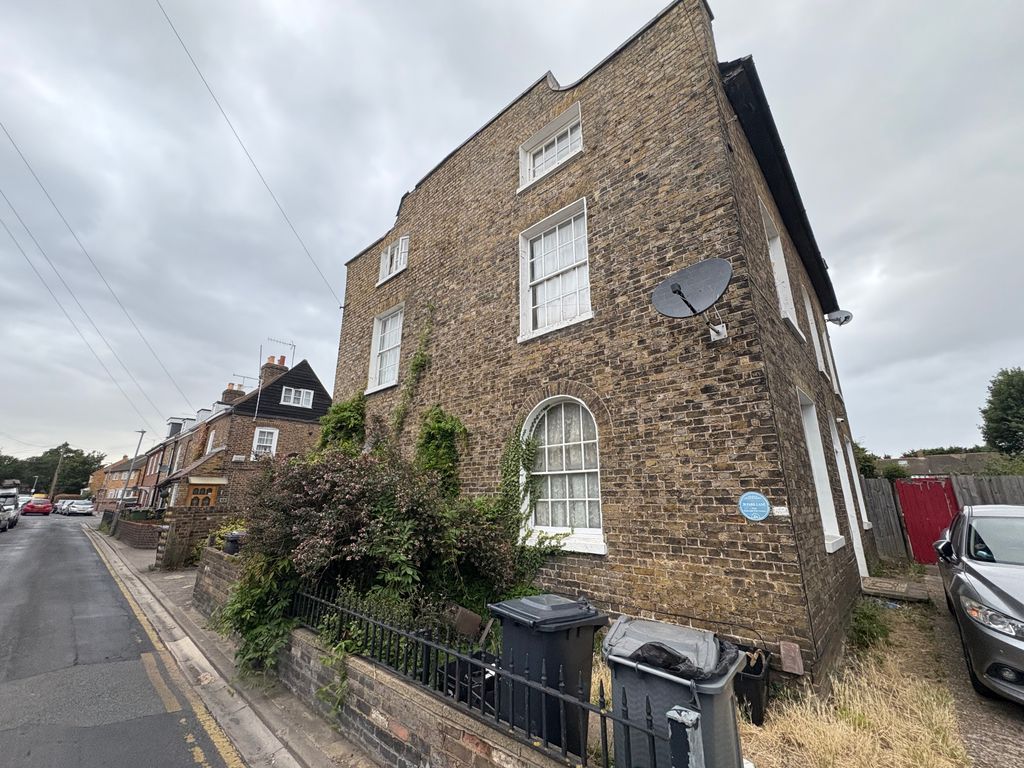 Property photo 1 of 12 Img_6573