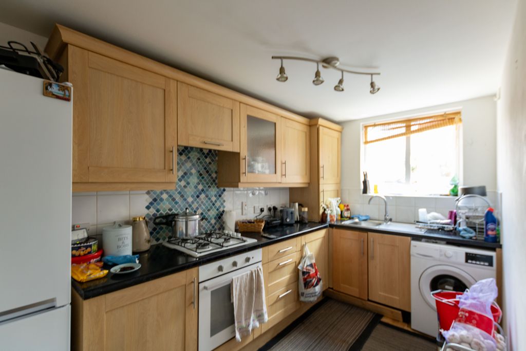 Property photo 3 of 6 Img_9751_1